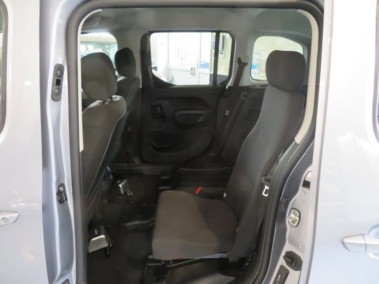 2023 Peugeot Rifter 1.5 HORIZON RE 5DR Automatic wheelchair car disabled MPV Diesel Automatic