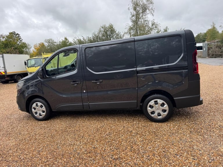 2022 Renault Trafic SL28 Blue dCi 130 Business Van PANEL VAN DIESEL Manual