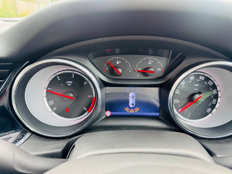 2017 Vauxhall Insignia TECH LINE NAV 5-Door Diesel
