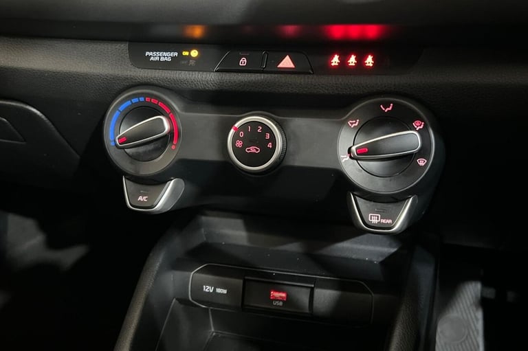 2022 72 KIA RIO 1.2 1 HATCHBACK 5DR PETROL MANUAL EURO 6 (S/S) (83 BHP) BLUETOOT