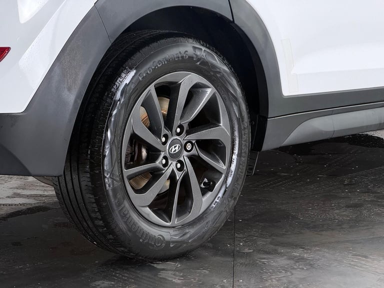 2016 Hyundai TUCSON 1.7 CRDi Blue Drive SE Nav 5dr 2WD ESTATE DIESEL Manual