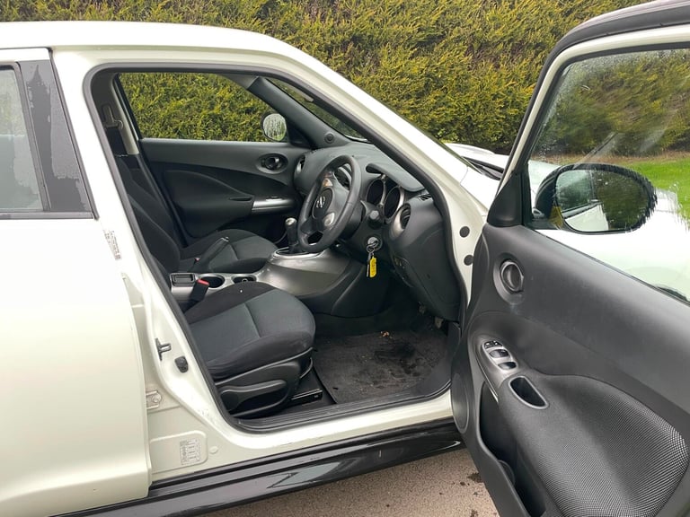 2012 Nissan Juke 1.6 Visia 5dr HATCHBACK Petrol Manual