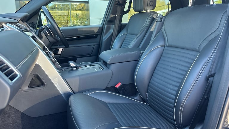 2021 Land Rover Discovery 3.0 D300 R-Dynamic HSE 5dr Auto Diesel Station Wagon Station Wagon Dies...