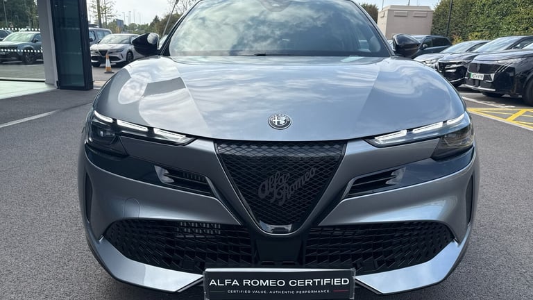 2025 Alfa Romeo Junior 1.2 MHEV Ibrida SUV 5dr Petrol Hybrid e-DCT Euro 6 (s/s) (136 ps) SUV Hybr...