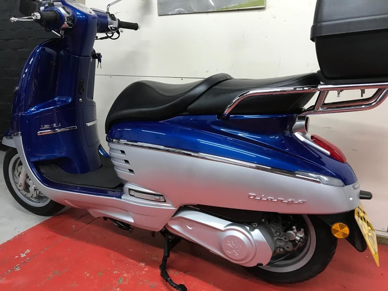 Peugeot Django 125i Scooter