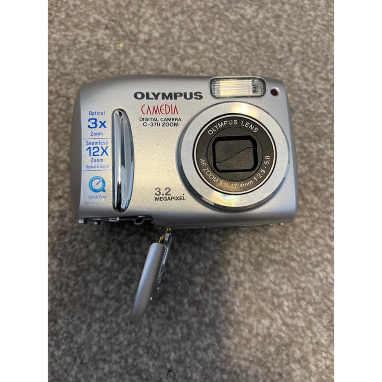 Olympus digital camera C-370 Zoom camedia spares or repair