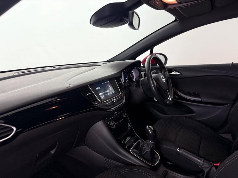 2018 Vauxhall Astra 1.4i SRi Euro 6 5dr Hatchback Petrol Manual