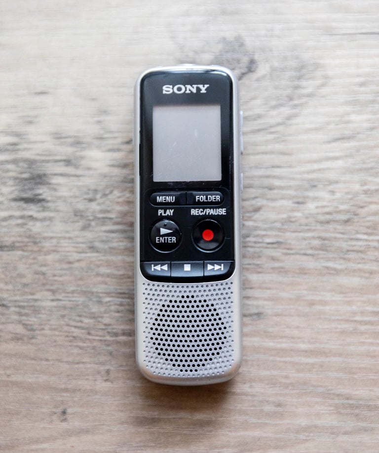 image for Sony ICD-BX140 Voice Recorder with 4 GB Built-In Memory, Silver