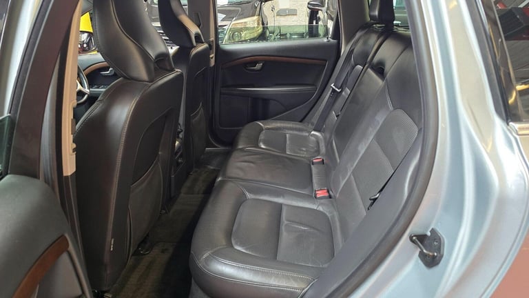  Volvo V70 3.0 T6 R-Design Geartronic AWD Petrol Automatic