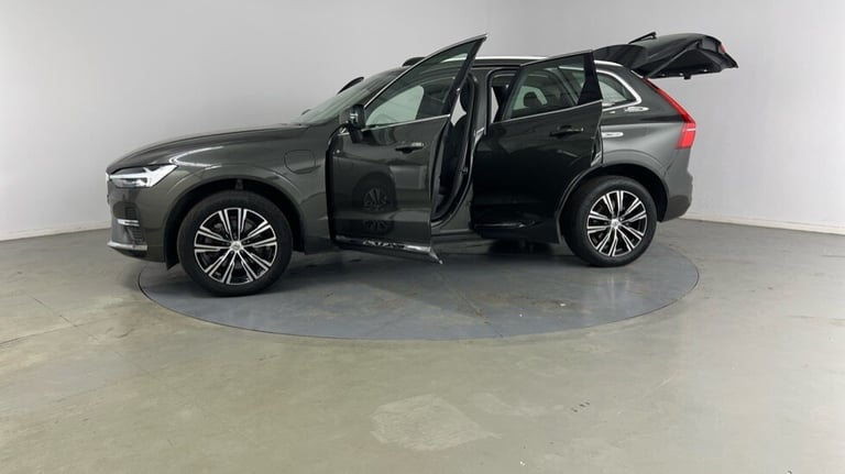 2021 Volvo XC60 Recharge Inscription, T6 AWD plug-in hybrid Estate Petrol Parallel PHEV Automatic