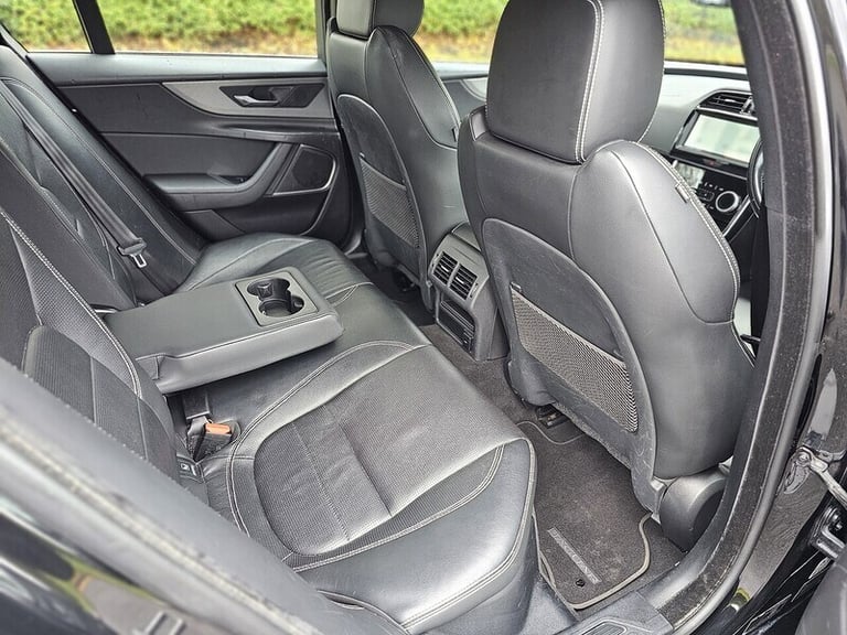 2021 Jaguar XE D200 MHEV R-Dynamic SE Saloon Diesel Automatic