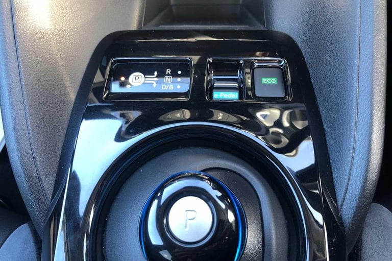 2022 Nissan Leaf 110kW Tekna 39kWh 5dr Auto HATCHBACK ELECTRIC Automatic