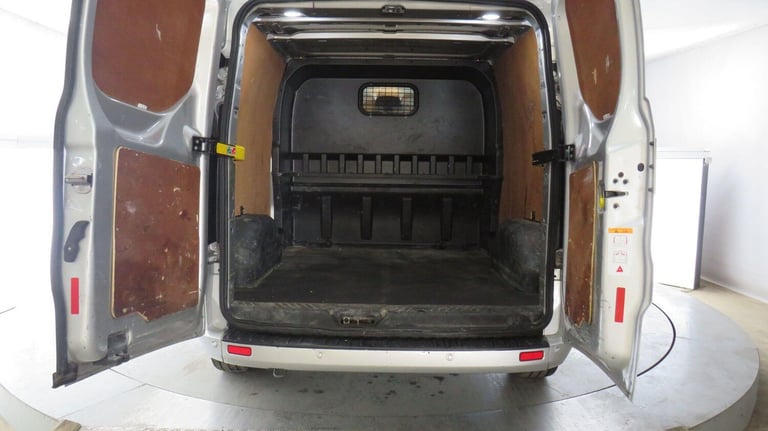  Ford Transit Custom 2.0 320 EcoBlue Limited Crew Van L2 H1 Euro 6 (s/s) 5dr (6 Seat) Diesel Manual