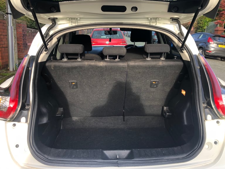 Nissan, JUKE, Hatchback, 2014, Other, 1598 (cc), 5 doors