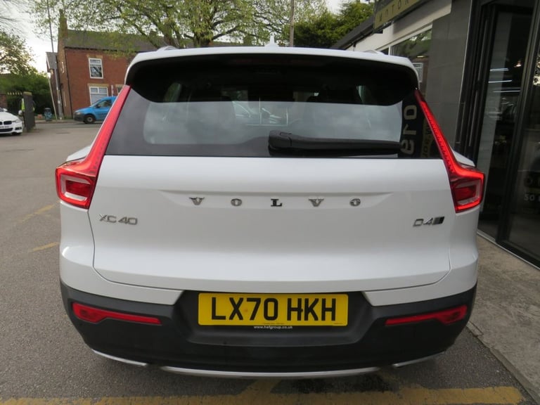 2020 Volvo XC40 2.0 D4 Inscription SUV 5dr Diesel Auto AWD Euro 6 (s/s) (190 ps) ESTATE Diesel Au...