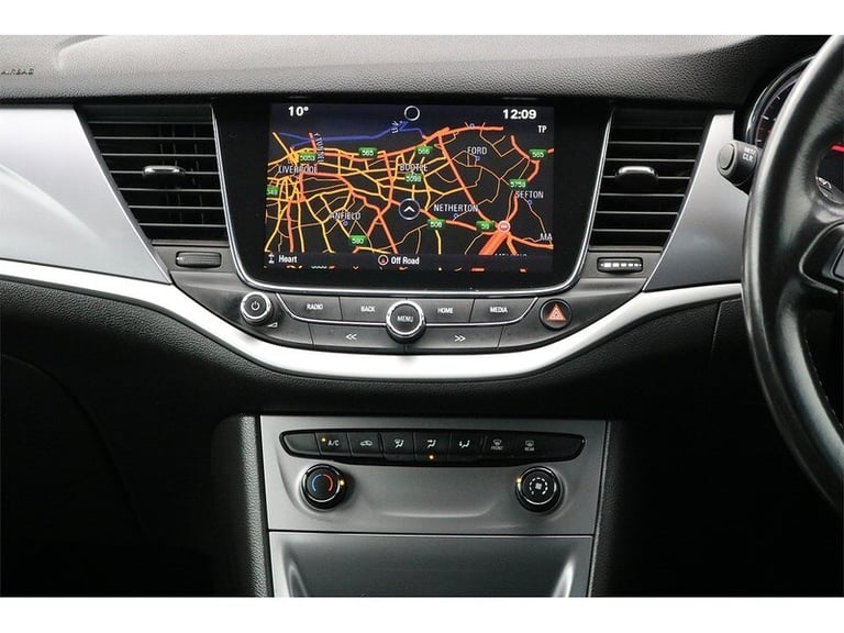 2017 Vauxhall Astra CDTi ecoTEC BlueInjection Tech Line Nav Estate Diesel Manual