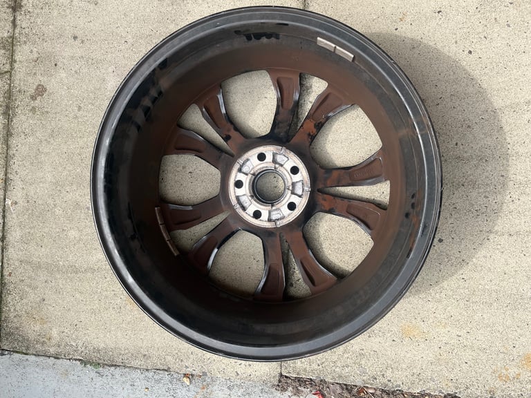 Genuine Ford puma kuga 18 inch diamond cut alloy wheel
