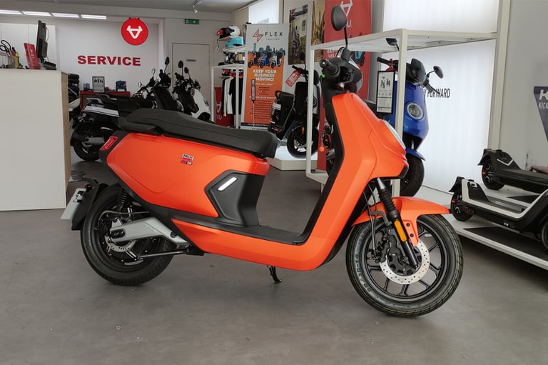 NIU MQi GT EVO - Electric Moped (125cc Equivalent) - Only 69 miles on the clock! 