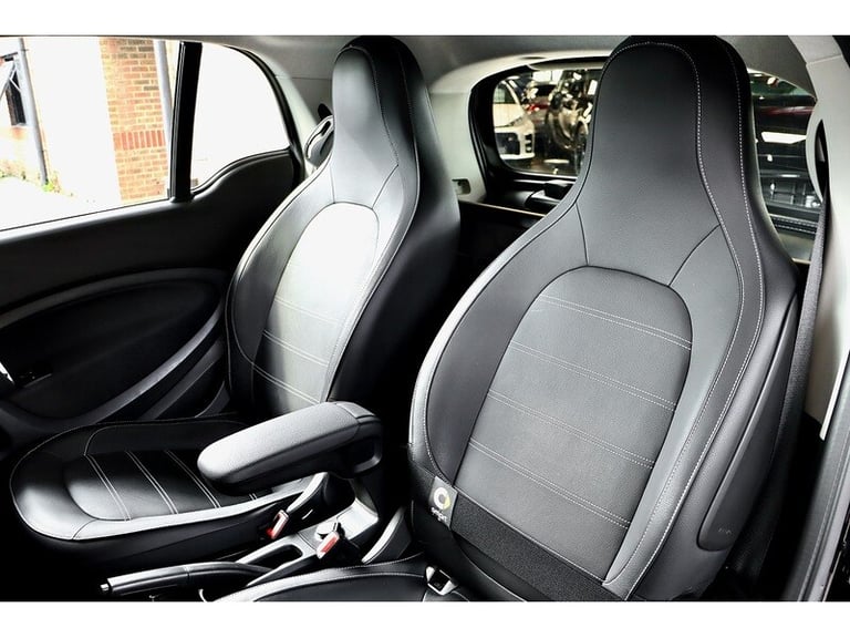 2022 smart fortwo 17.6kWh Prime Exclusive Coupe 2dr Electric Auto (22kW Charger) (82 ps) Coupe El...