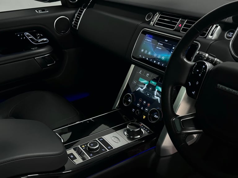 2019 Land Rover Range Rover Vogue 3.0 SDV6 Vogue Auto ( 275 bhp ) Station Wagon Diesel Automatic