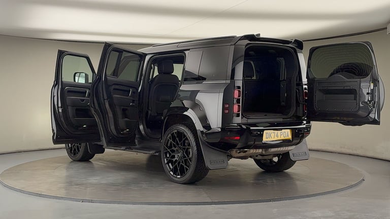 2024 Land Rover Defender 3.0 D250 X-Dynamic HSE 110 5dr Auto ESTATE DIESEL Automatic