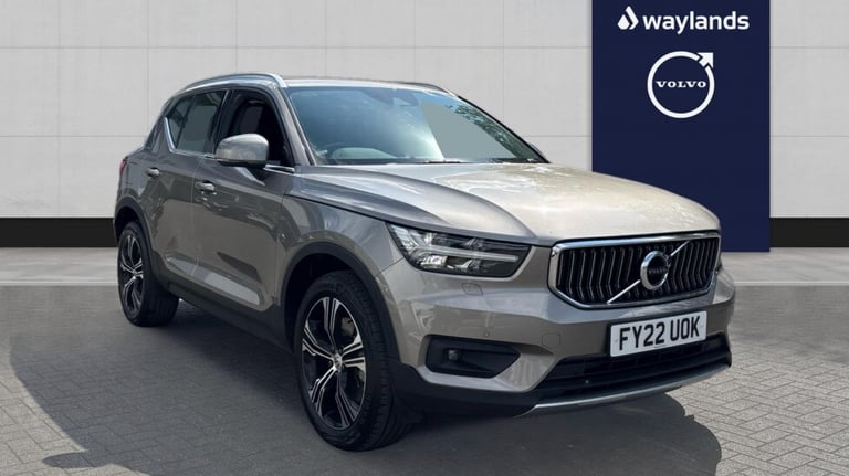 2022 Volvo XC40 Recharge Inscription PRO, T5 plug-in hybrid(Heated Seats,  Parking Camera) Estate...
