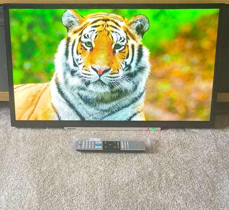 Toshiba 32 inch 1080p Full HD LED Smart TV with Freeview Play & HD Alexa Dolby 32L3863DB