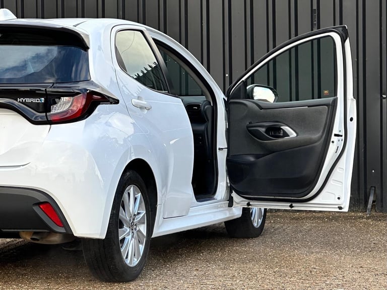 2021 Toyota Yaris 1.5 Hybrid Icon 5dr CVT HATCHBACK PETROL/ELECTRIC Automatic