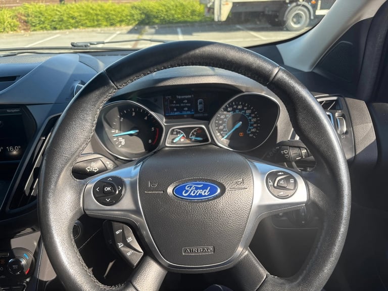 * TOP SPEC * 2016 FORD KUGA 2.0 TDCI TITANIUM SPORT SUV 150 BHP 6 SPEED MANUAL EURO 6 *