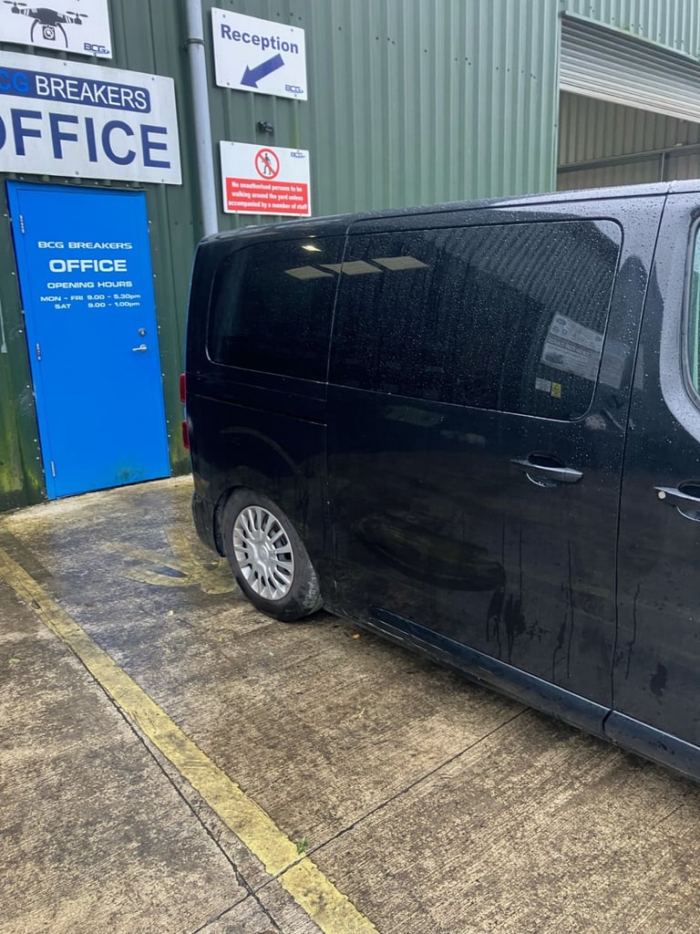 2023 toyota pro ace verso mini bus parts breaking 