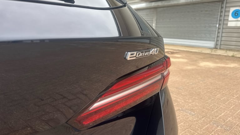 2025 BMW i5 250kW eDrive40 M Sport 84kWh 5dr Auto Electric Estate Estate Electric Automatic