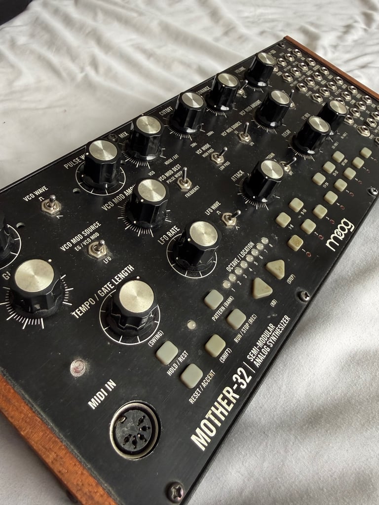 Moog Mother 32 Semi Modular 