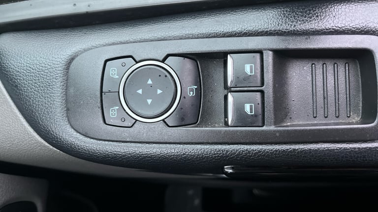 2022 Ford Tourneo Custom Transit Custom Tourneo L2 Diesel Fwd 2.0 EcoBlue 130ps L/R 8 Seater Tita...