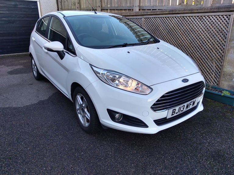 Ford, FIESTA ZETEC, Hatchback, 2013, Manual, 1241 (cc), 5 doors