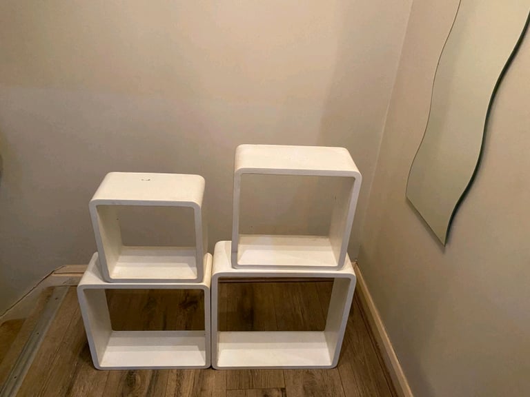 4 cube white shelf set