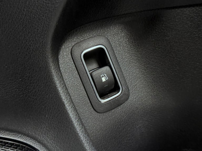  Mercedes-Benz A-Class 1.3 A250e 15.6kWh AMG Line (Premium 2) 8G-DCT Euro 6 (s/s) 4dr Petrol/Elec...