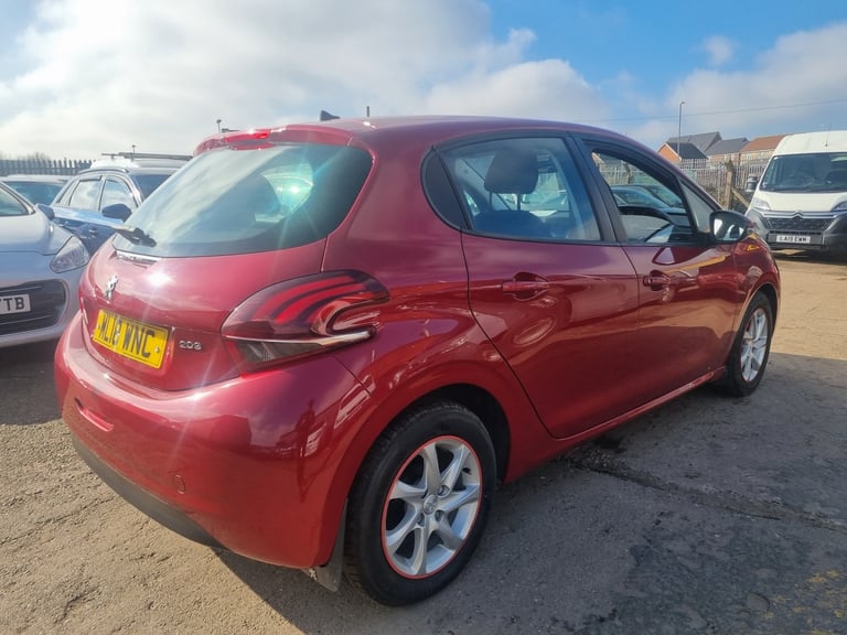 PEUGEOT 208 1.2 PETROL VERY LOW MILEAGE 5 DOOR HATCHBACK MANUAL 