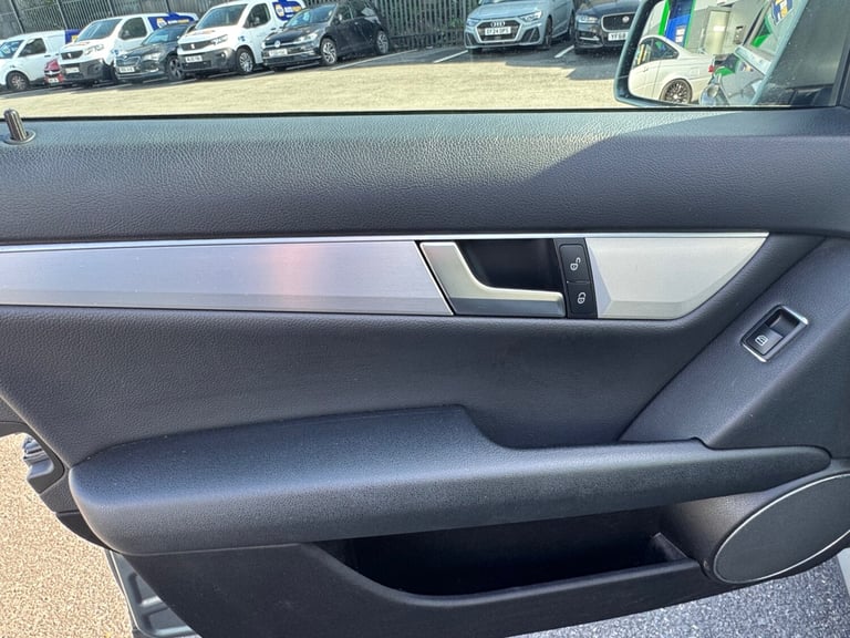 2012 Mercedes-Benz C-Class C180 BlueEFFICIENCY Sport 5dr Auto ESTATE Petrol Automatic