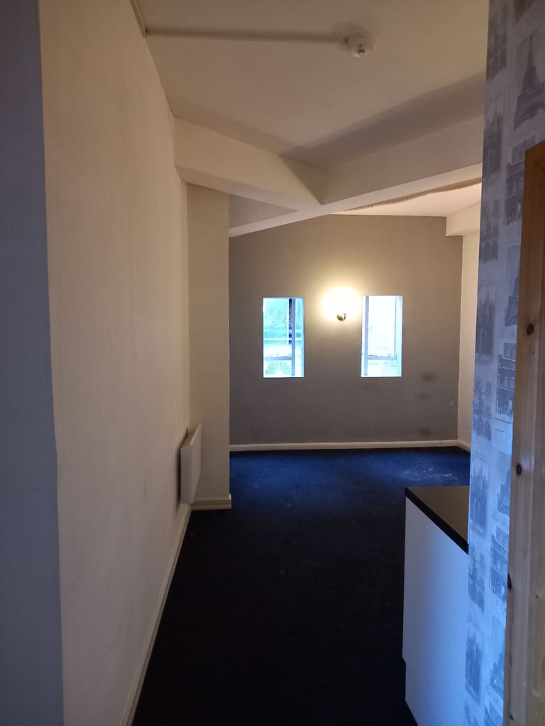 **LET BY**1 BEDROOM APARTMENT**PICCADILLY**HANLEY**