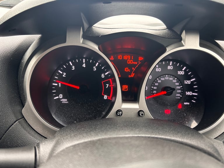 Nissan, JUKE, Hatchback, 2012, Semi-Auto, 1598 (cc), 5 doors