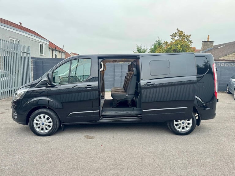 2022 Ford Transit Custom 2.0 EcoBlue 130ps Low Roof D/Cab Limited Van PANEL VAN DIESEL Manual