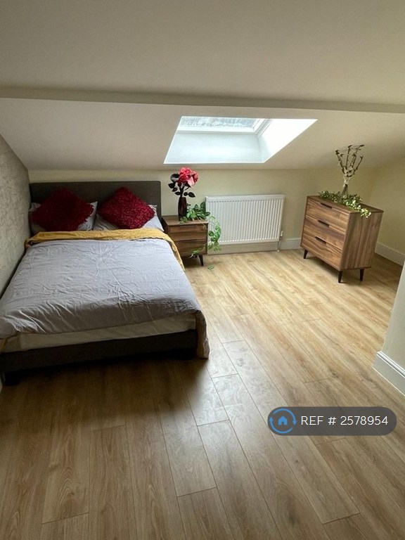 1 bedroom in Barton Terrace, Leeds, LS11 (#2578954)
