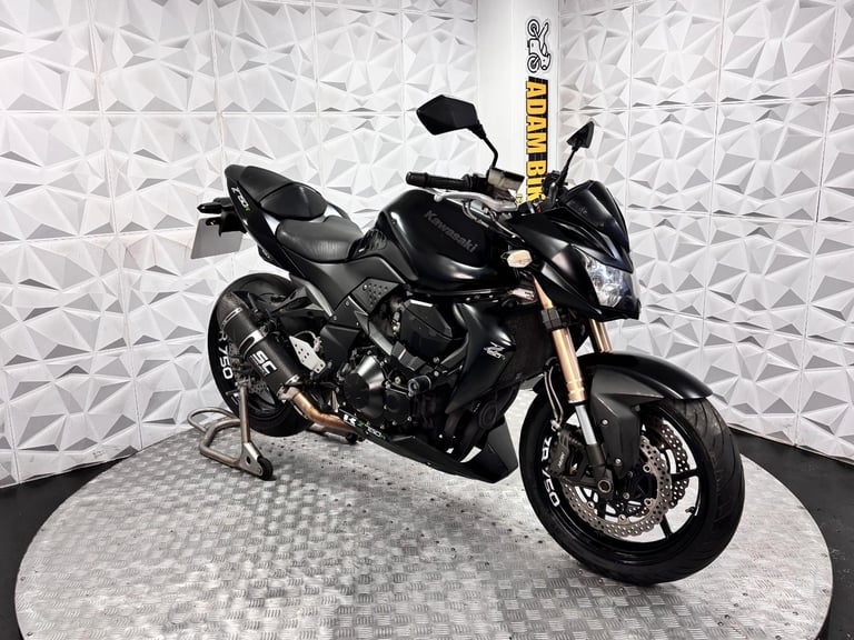 2012 Kawasaki ZR750 | *WARRENTY PROVIDED*