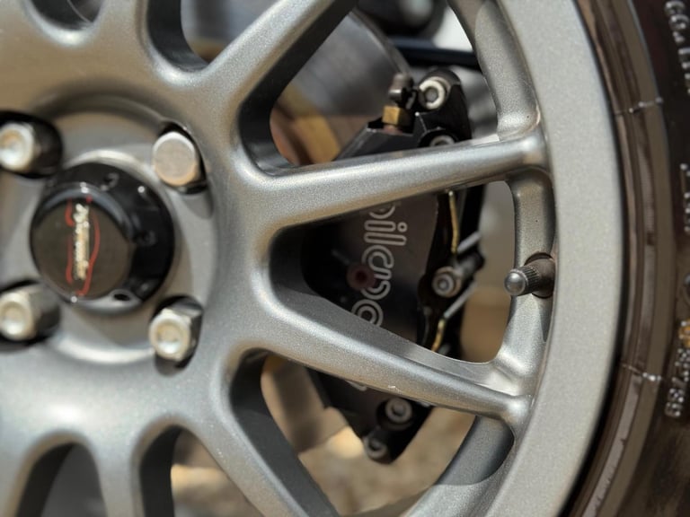 2012 Caterham Seven 2.0 Duratec. CSR Independent Suspension