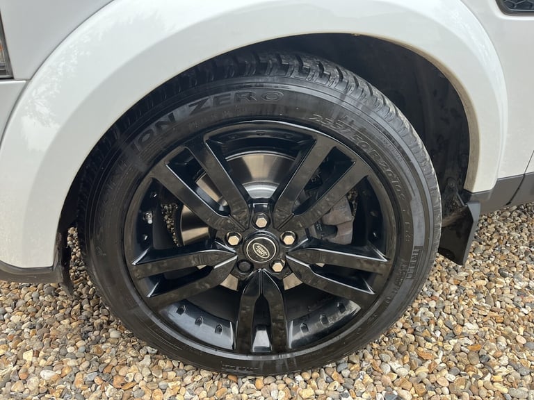 LAND ROVER DISCOVERY 4 3.0 SD V6 XS 2014