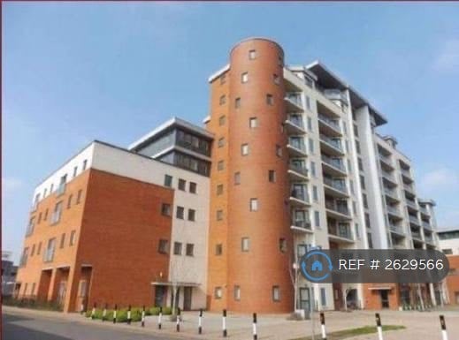2 bedroom flat in Grays Place, Slough, SL2 (2 bed) (#2629566)