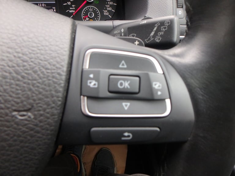 2011 Volkswagen Touran 1.4 Tsi Automatic Dsg 7 Seater Highline  Automatic