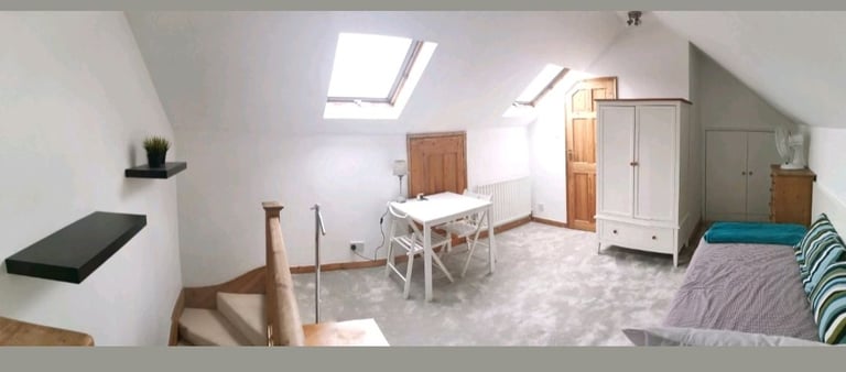 Entire Loft with private bathroom 