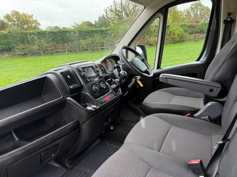 2022 Peugeot Boxer 2.2 BlueHDi 435 Professional L4 H2 Euro 6 (s/s) 5dr PANEL VAN Diesel Manual