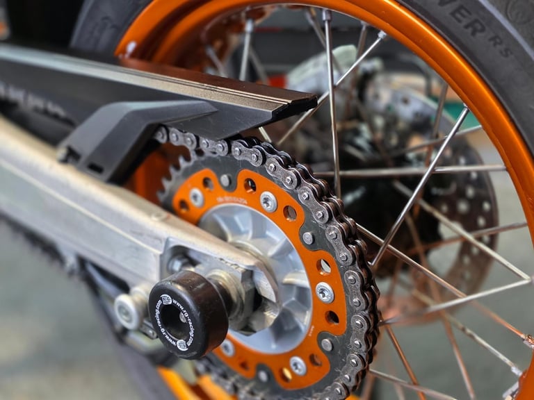 2015 KTM 690 SMC SUPER MOTO EXTRA'S 10,000 MILE'S 
